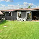 6 Person In Farevejle-by Traum *